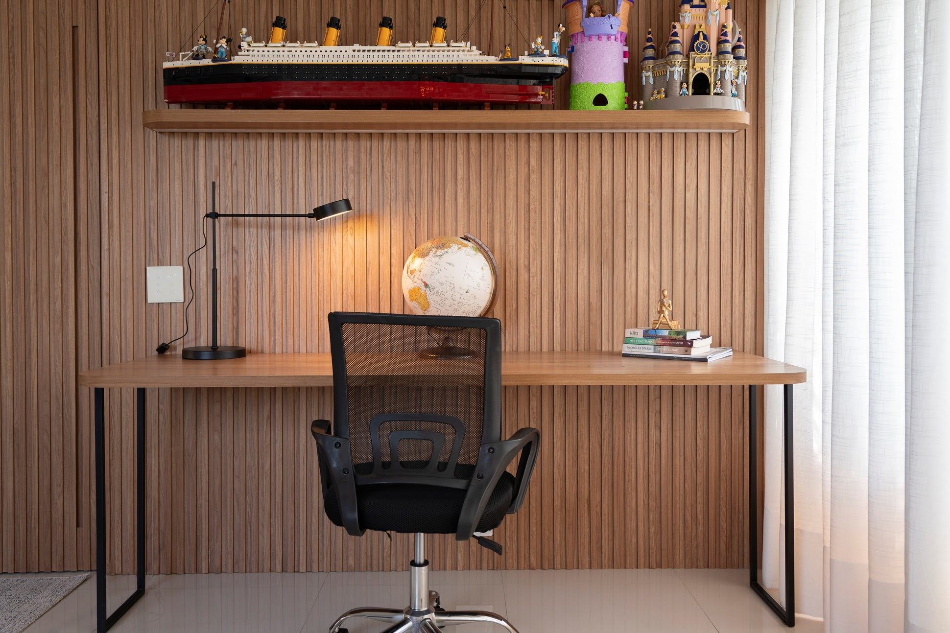 Iluminação para home office e cantinho de estudos: como criar ambientes produtivos e confortáveis