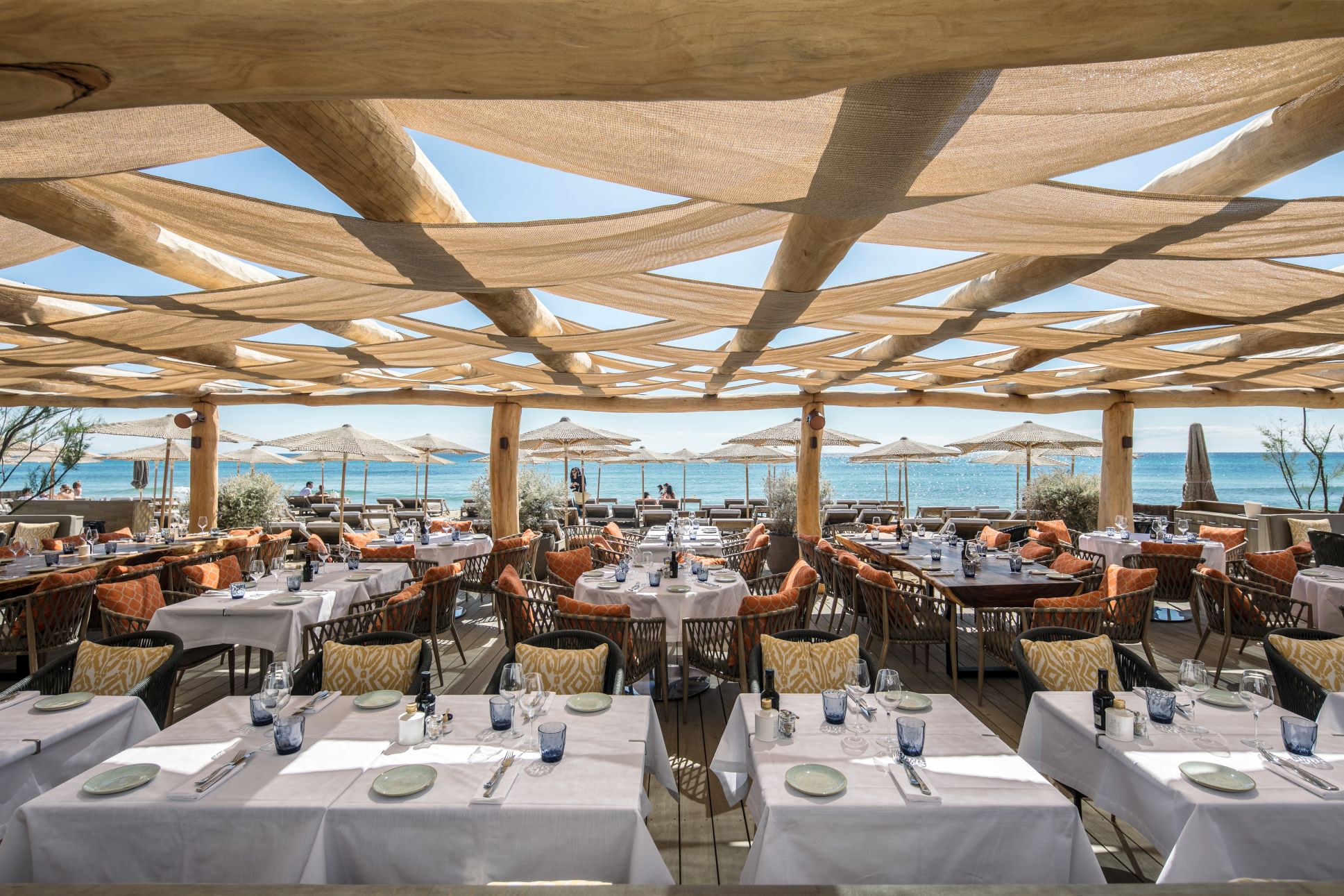 HOTEL BYBLOS SAINT TROPEZ ABRE TEMPORADA 2026 E SE PREPARA PARA CELEBRAR 60 ANOS EM 2027